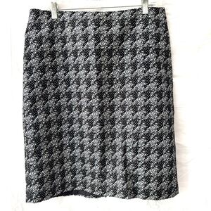 Talbots Skirt Houndstooth Lined Gray Black knee length SZ 14 Worn 1X